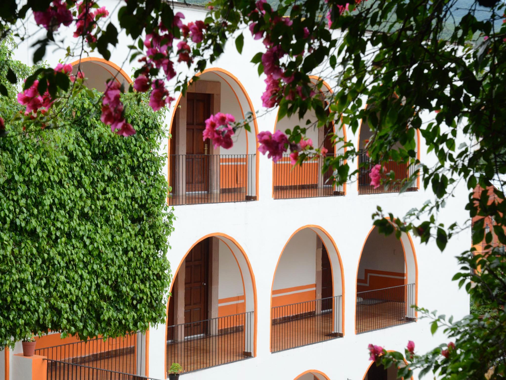 Hotel Mision 3*